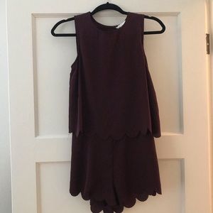 Romper w/ peekaboo lower back & scalloped details